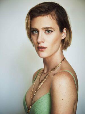 mackenzie-davis